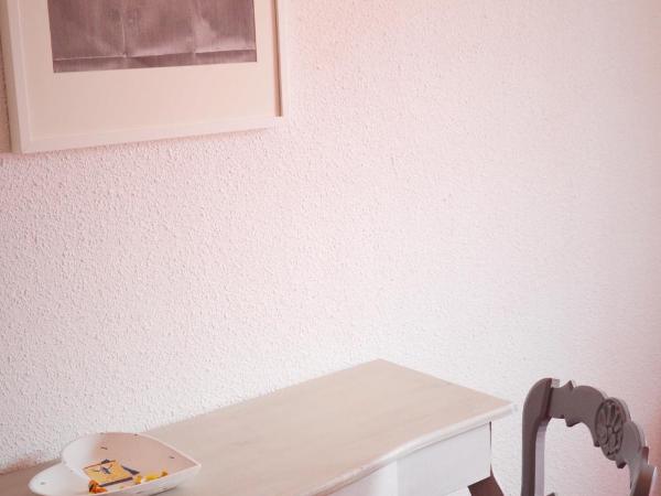 Hotel Les Acacias : photo 3 de la chambre chambre double supérieure avec baignoire