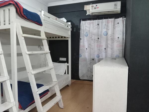 Xhostel hostel : photo 2 de la chambre dortoir mixte de 6 lits