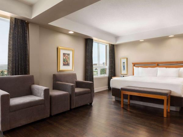 Royal Hotel Calgary, Trademark Collection by Wyndham : photo 1 de la chambre chambre lit king-size - accessible aux personnes à mobilité réduite - non-fumeurs