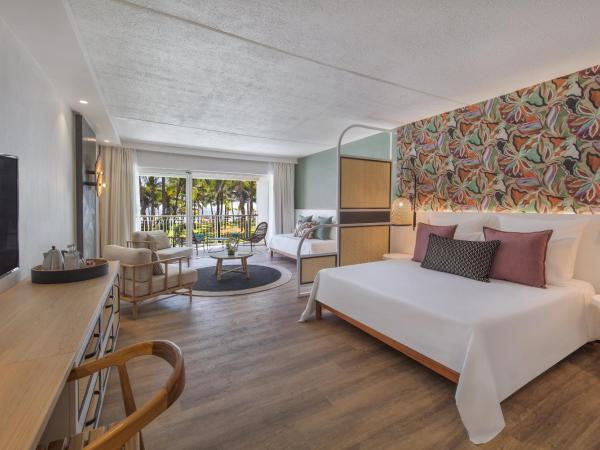 Victoria Beachcomber Resort & Spa : photo 5 de la chambre new superior room first floor family