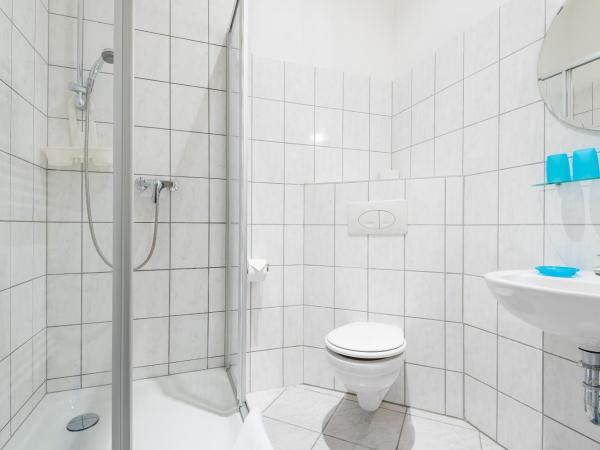 Pension Prenzlberg : photo 3 de la chambre chambre simple