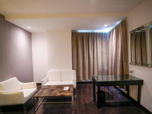 Hotel Deccan Serai, HITEC CITY, HYDERABAD : photo 6 de la chambre suite exécutive