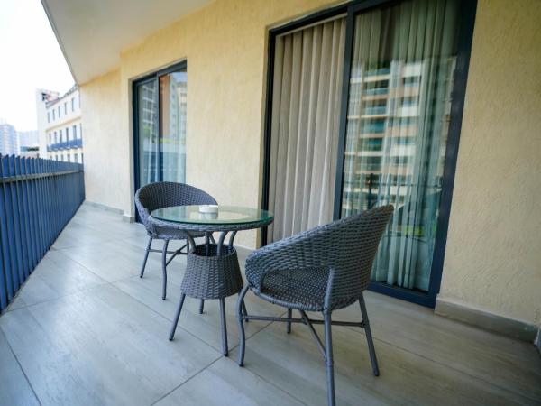 Hotel Deccan Serai, HITEC CITY, HYDERABAD : photo 3 de la chambre chambre double avec balcon