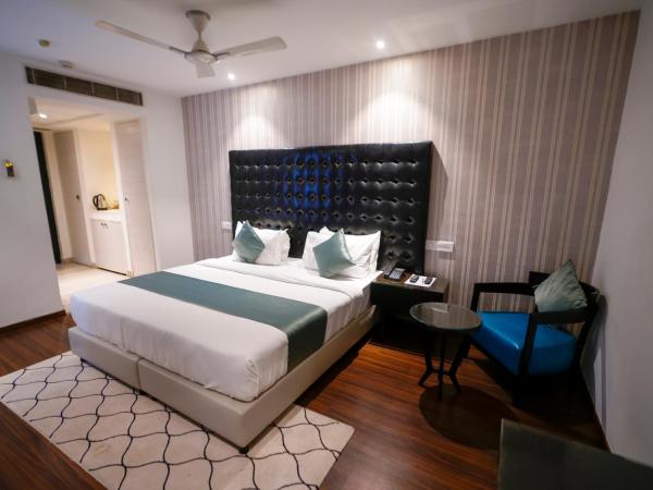 Hotel Deccan Serai, HITEC CITY, HYDERABAD : photo 2 de la chambre chambre double avec balcon