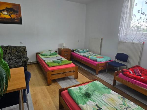 Hotel Dworek : photo 4 de la chambre chambre quadruple