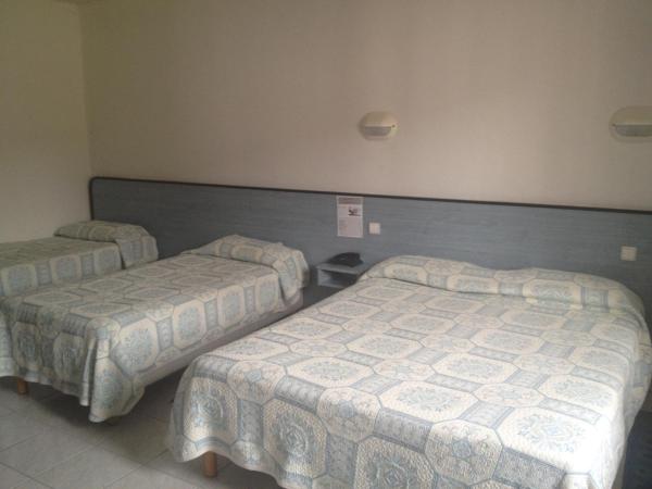 Hotel Le Strasbourg : photo 2 de la chambre chambre familiale (4 personnes)