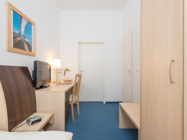 Pension Prenzlberg : photo 2 de la chambre chambre simple