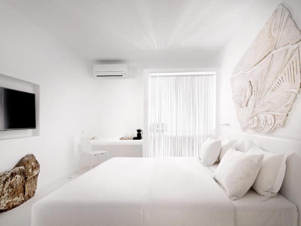 Mykonos Bay Resort & Villas : photo 3 de la chambre suite 2 chambres supérieure avec vue sur mer