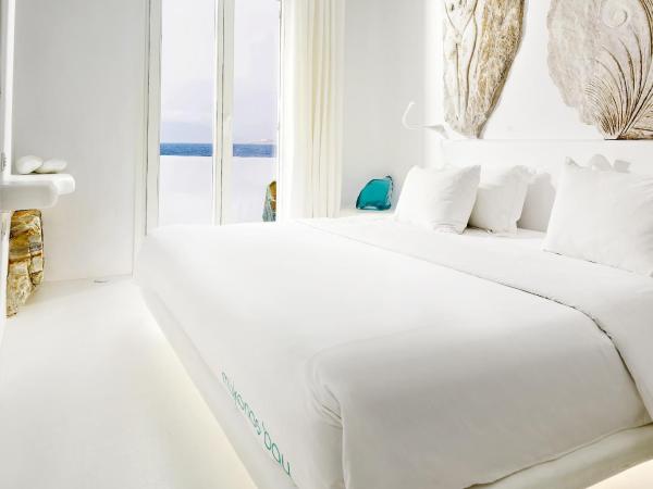Mykonos Bay Resort & Villas : photo 4 de la chambre suite 2 chambres supérieure avec vue sur mer
