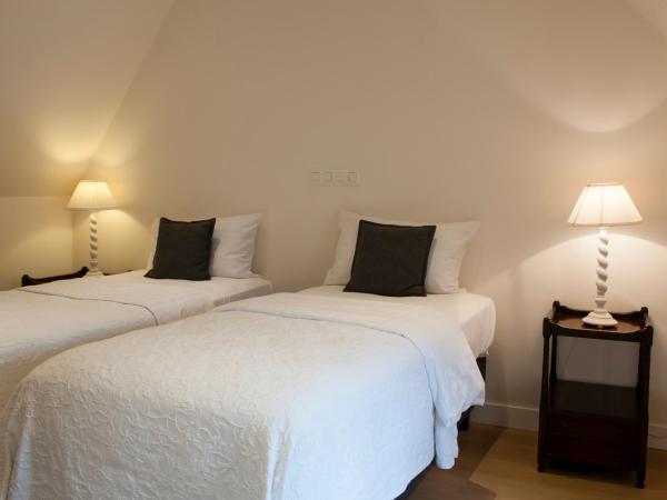 De Tuilerieën - Small Luxury Hotels of the World : photo 3 de la chambre chambre familiale avec salle de bains