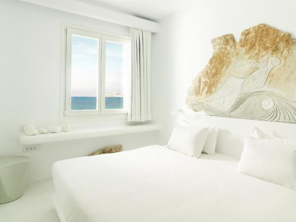 Mykonos Bay Resort & Villas : photo 1 de la chambre suite 2 chambres supérieure avec bain à remous extérieur - vue sur mer