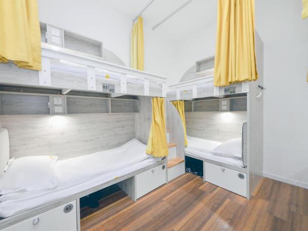 笑脸里青年旅舍宽窄店 : photo 8 de la chambre lit simple en dortoir