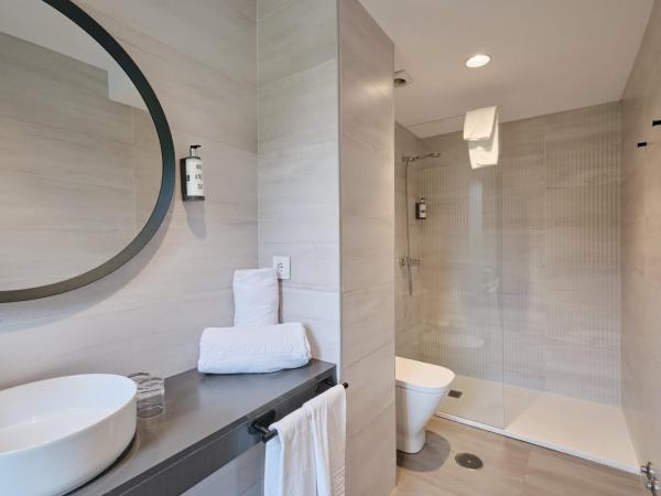 Hotel Pombal Rooms : photo 6 de la chambre chambre double ou lits jumeaux