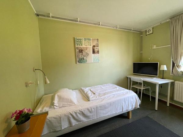 Turistgården Norrköping : photo 2 de la chambre chambre simple avec toilette privative