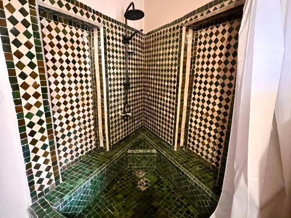 Funky Fes : photo 2 de la chambre lit dans dortoir mixte de 6 lits