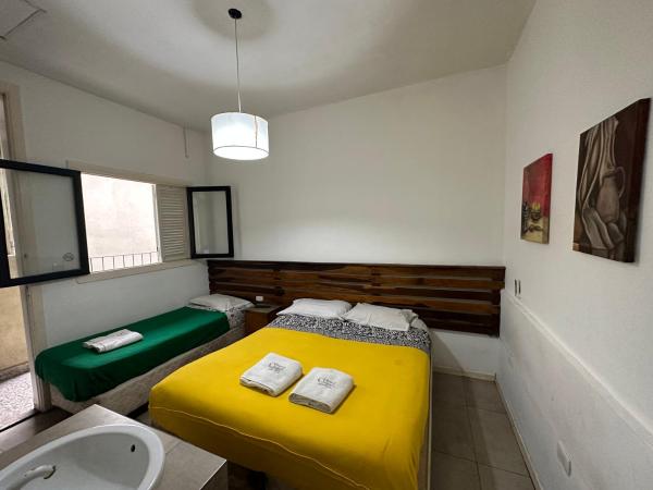 Hotel Chipre : photo 7 de la chambre chambre triple avec salle de bains privative