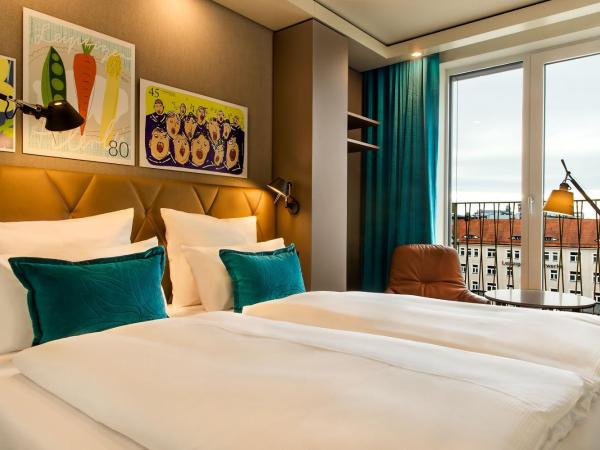 Motel One Leipzig-Post : photo 8 de la chambre chambre lit queen-size