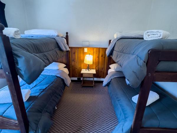 HOTEL DINKO : photo 3 de la chambre chambre quadruple standard