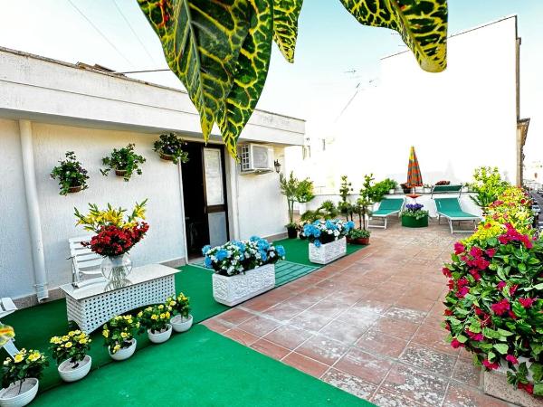 RESIDENCE LUPIAE : photo 5 de la chambre petite chambre double ou lits jumeaux