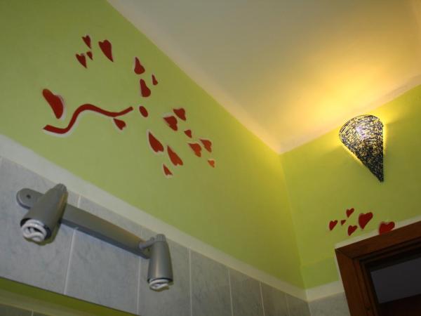 Albergo Avalon : photo 9 de la chambre chambre triple