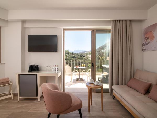 Lofos Apartments : photo 6 de la chambre suite junior