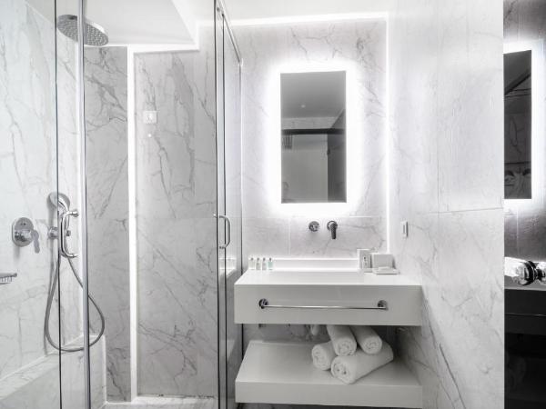 Azur Hotel : photo 10 de la chambre chambre double cozy