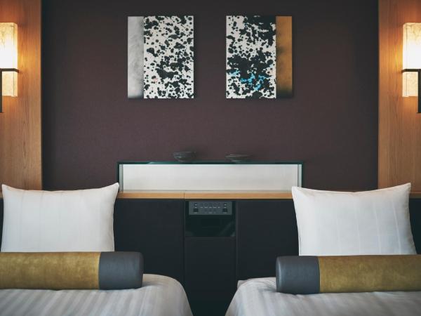 Hotel New Otani Osaka : photo 7 de la chambre family studio with town view for 6 persons - non-smoking