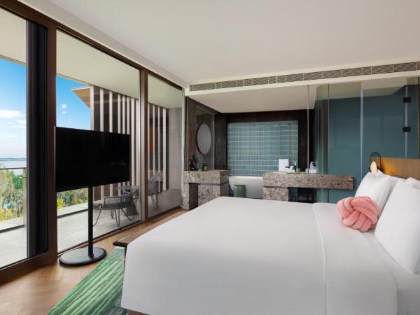 Hotel Indigo Suzhou Yangcheng Lake, an IHG Hotel : photo 2 de la chambre suite 1 chambre - vue sur lac