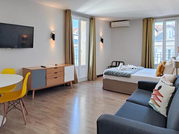 Aparthotel AMMI Nice Massena - ex Ajoupa : photo 9 de la chambre suite junior avec terrasse