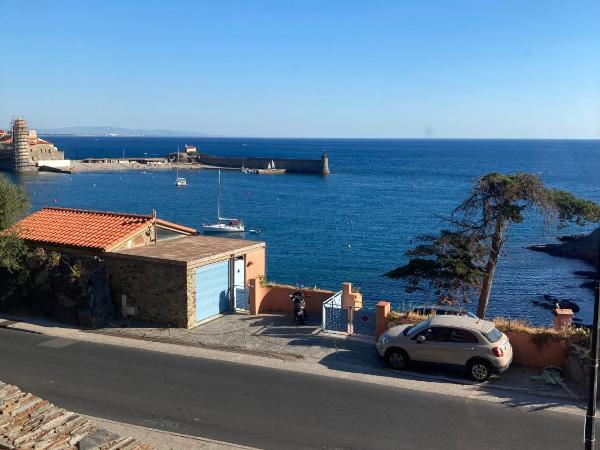Hotel Le Bon Port : photo 1 de la chambre chambre double - vue sur mer
