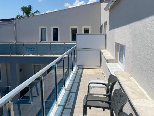 Theluna City Hotel : photo 1 de la chambre suite exécutive