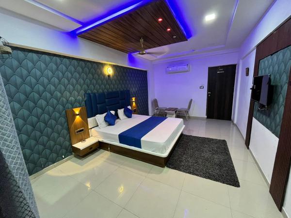 Hotel The Grand : photo 4 de la chambre suite junior