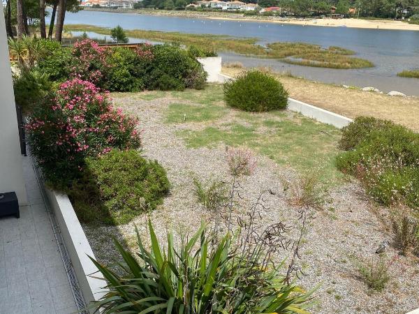 Waterfront one : photo 9 de la chambre chambre double avec terrasse