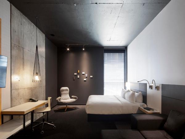 Alt Hotel Winnipeg : photo 2 de la chambre chambre lit king-size