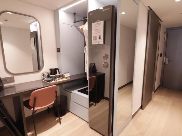 Hotel PJ Myeongdong : photo 6 de la chambre chambre triple moderne