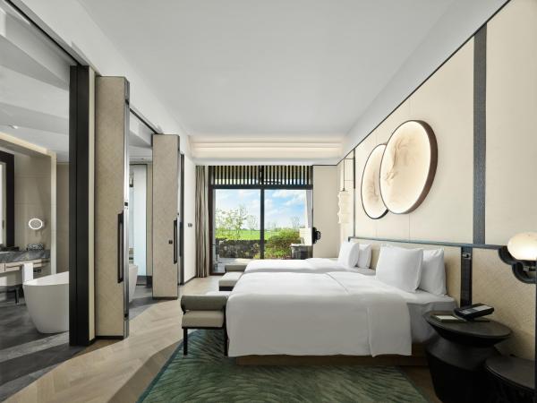 Banyan Tree Yangcheng Lake : photo 1 de la chambre lakeview pool deluxe twin room