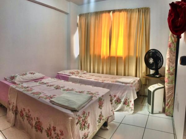 Hospedagem Fortaleza Beira-Mar : photo 2 de la chambre chambre double avec salle de bains privative extérieure