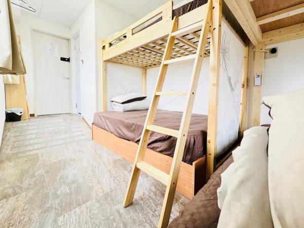 GUEST HOUSE B's FiveⅡ : photo 5 de la chambre chambre familiale avec baignoire