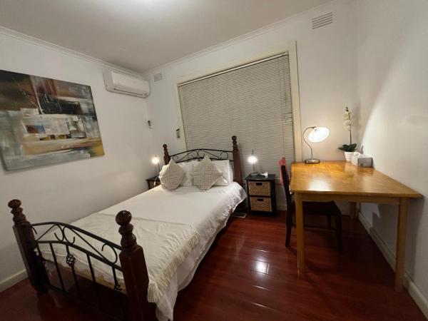 Sunny House - Melbourne Airport Home : photo 2 de la chambre chambre double Économique