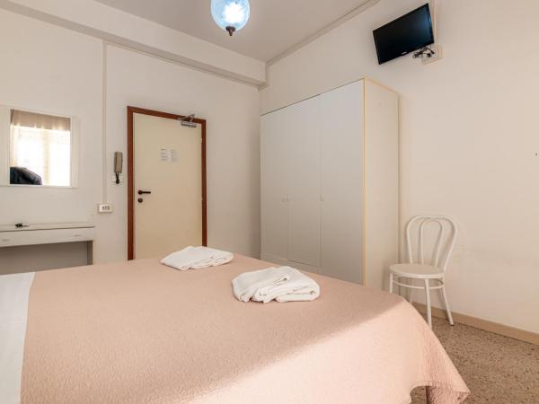 Hotel Serafini : photo 7 de la chambre chambre double