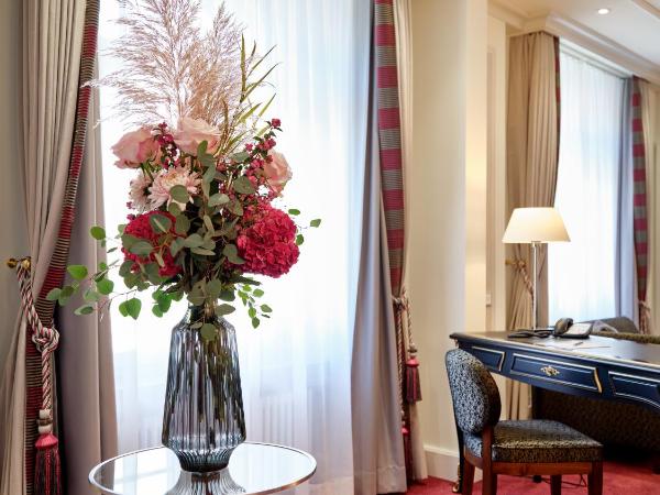 Hotel Schweizerhof Zürich : photo 2 de la chambre suite avec sauna