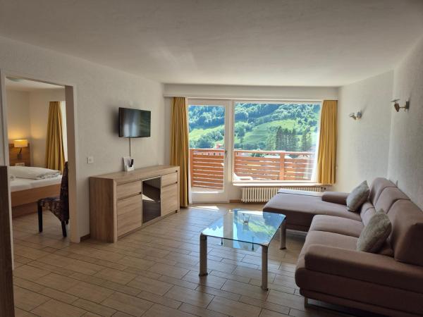 dala Hotel & Apartments : photo 1 de la chambre appartement familial 2 chambres avec balcon