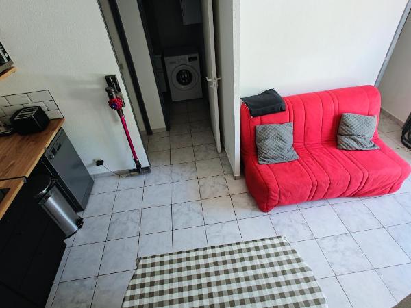 pavillon 40m2, 2 Chambres, 1 salon cuisine, 1sdb : photo 9 de la chambre studio familial