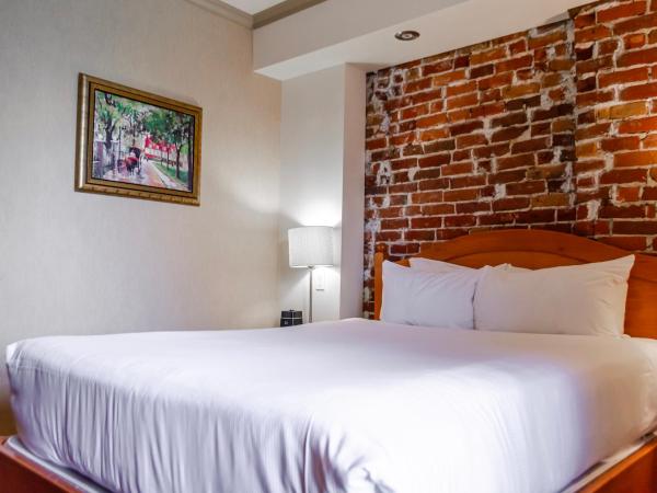 Hotel Chateau Bellevue : photo 3 de la chambre chambre supérieure lit queen-size