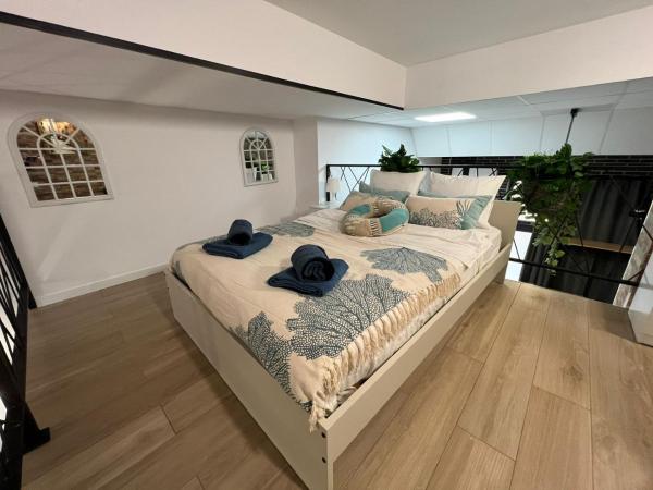 Cervero 24A : photo 9 de la chambre appartement en duplex