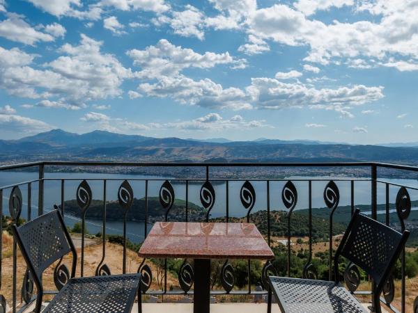 The View Hotel : photo 7 de la chambre chambre double ou lits jumeaux deluxe - vue sur lac