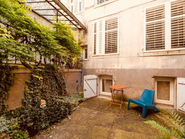 loue chambre Minimaliste loft vielle ville petit dejeuner gratuit : photo 7 de la chambre chambre double