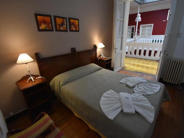 Hotel Plaza : photo 1 de la chambre chambre double standard