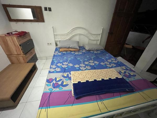 SPOT ON 94142 Al Fatih Residence Syariah 2 : photo 8 de la chambre chambre double deluxe