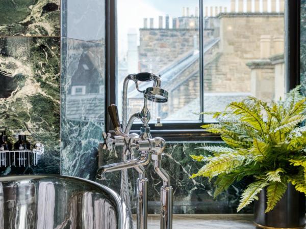 100 Princes Street : photo 6 de la chambre chambre lit king-size